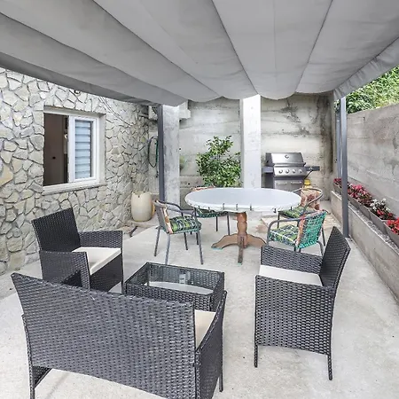 Vito Apartman *